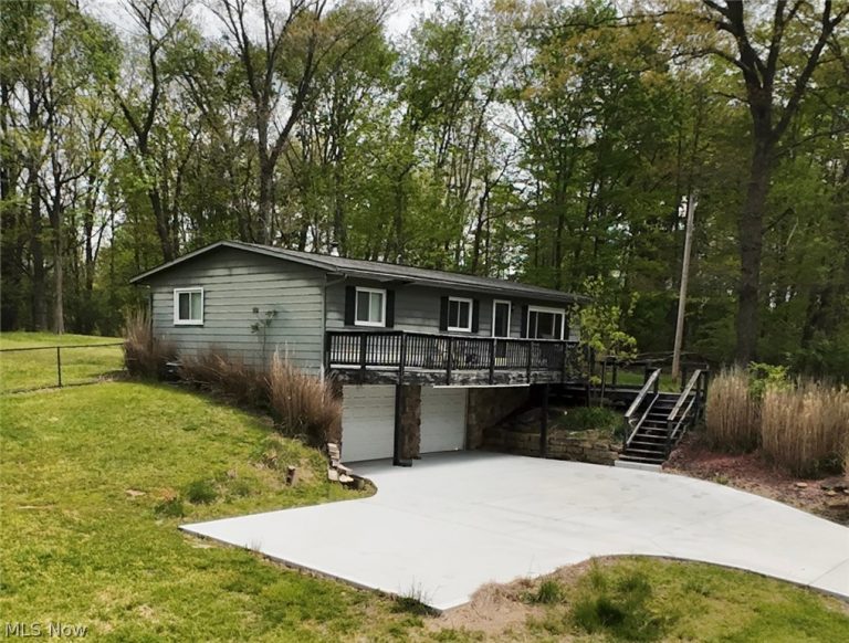 2065 Buckhorn Drive, Millersburg, OH - Photo 3