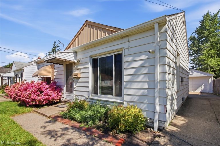 12808 Longmead Avenue, Cleveland, OH - Photo 4