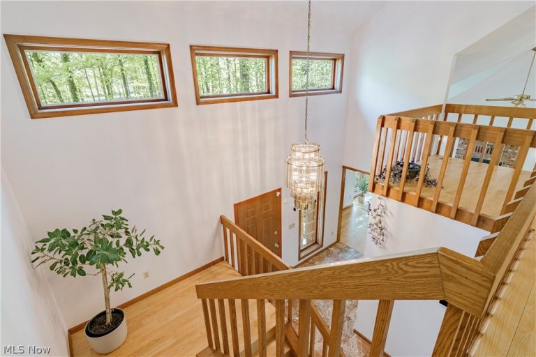 33475 Miles Road, Moreland Hills, OH - Photo 6