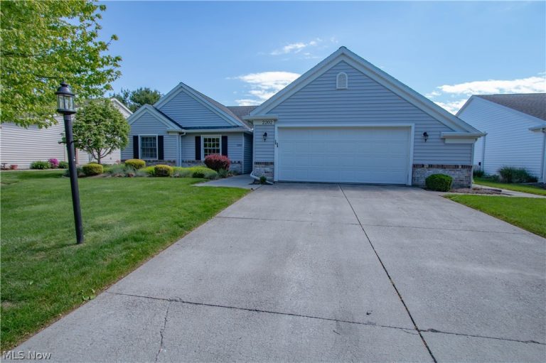2202 Westwind Drive, Sandusky, OH - Photo 2