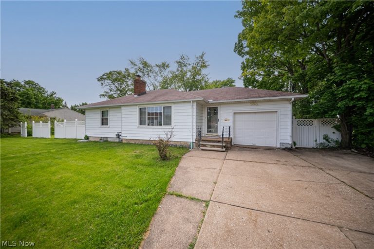 1528 Maryland Avenue, Lorain, OH - Photo 3