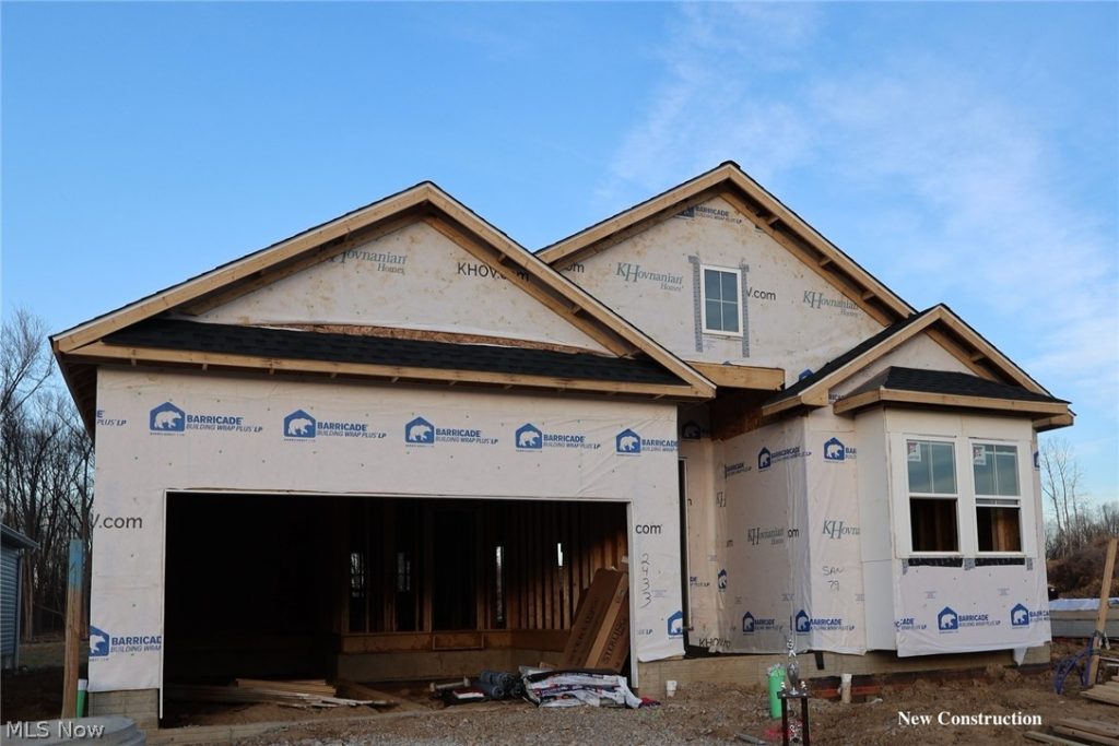 2433 Merriment Drive, Amherst, OH