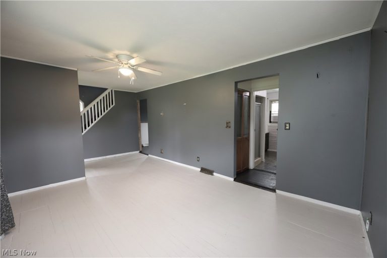 12908 Shadyway Road, Garfield Heights, OH - Photo 3