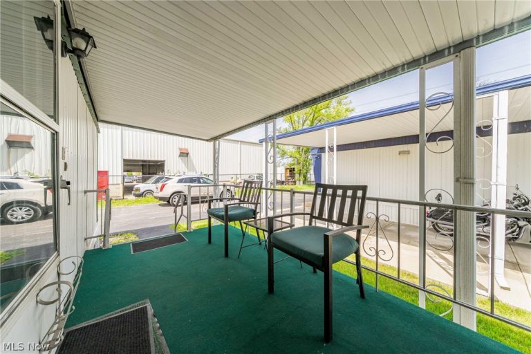 3000 Brookpark Road #15, Cleveland, OH - Photo 4