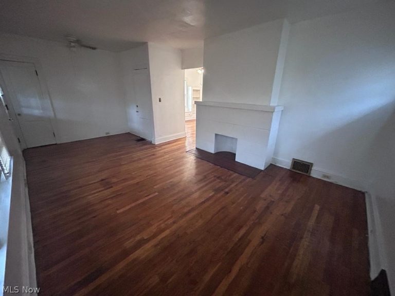 3407 Altamont Avenue #2nd Floor, Cleveland Heights, OH - Photo 2