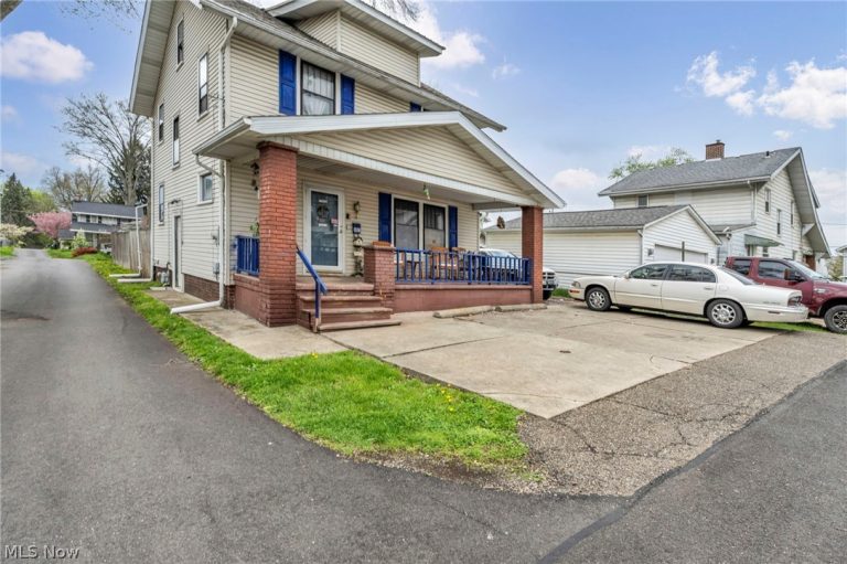 1815 Walden Avenue, Canton, OH - Photo 3