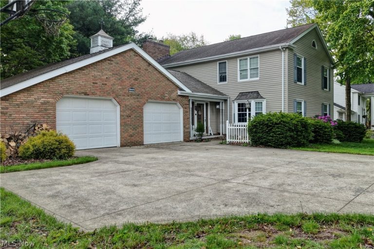1036 Briarview Avenue, North Canton, OH - Photo 3