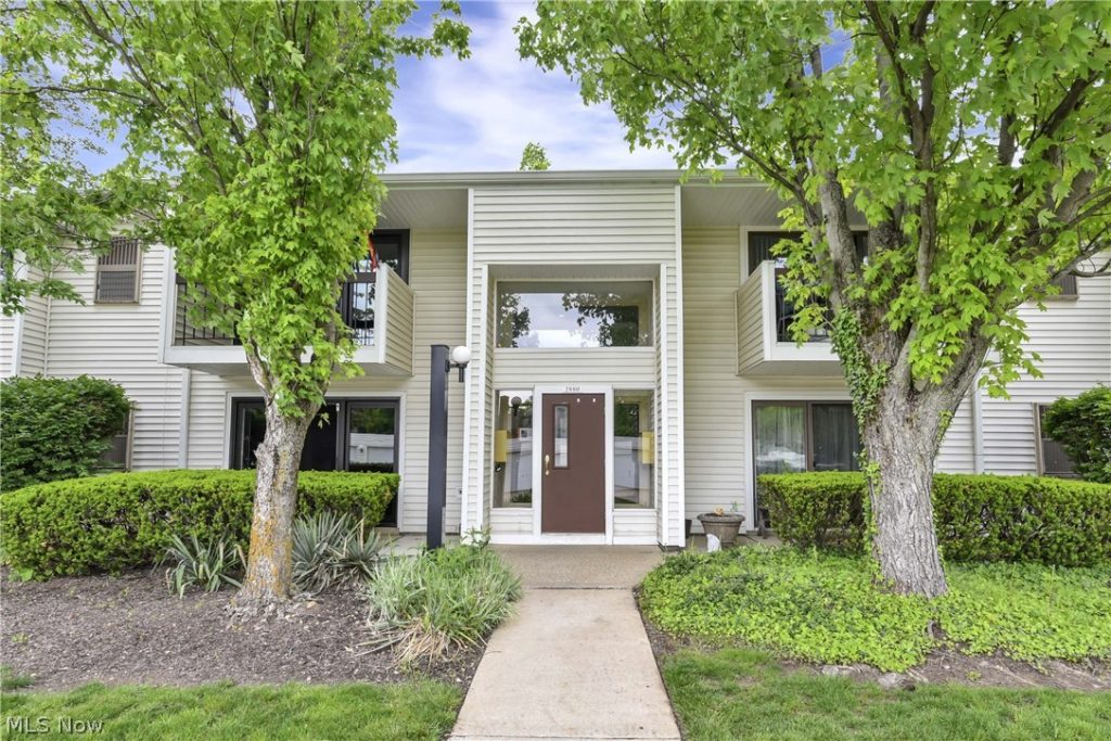 2880 Bay Drive #N10, Westlake, OH
