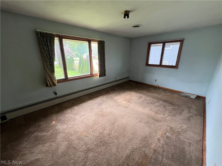 156 Cooper Foster Park Road, Lorain, OH - Photo 5