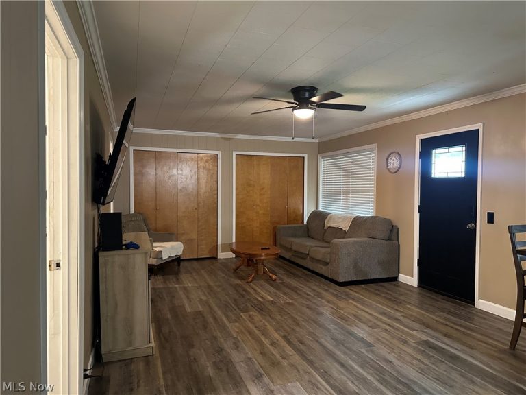 519 Main Street, Gratiot, OH - Photo 8