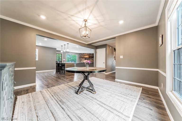 1622 Seven Oaks Drive, Lyndhurst, OH - Photo 6
