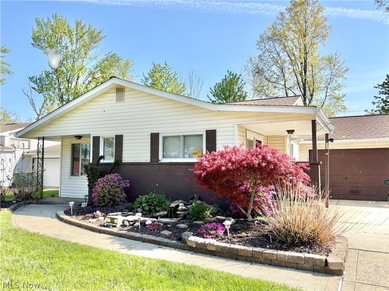 183 Overlook Drive, Eastlake, OH - Photo 3