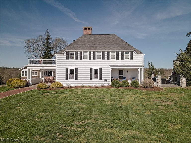 1307 Cisler Drive, Marietta, OH - Photo 2