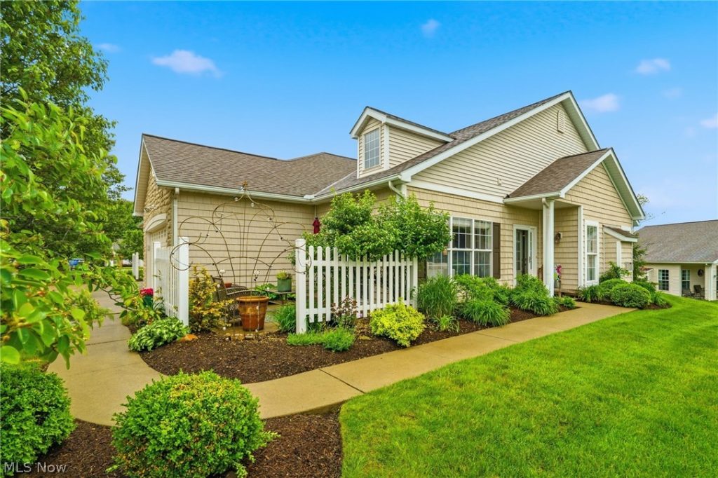 4430 Forest Glen Avenue, Massillon, OH