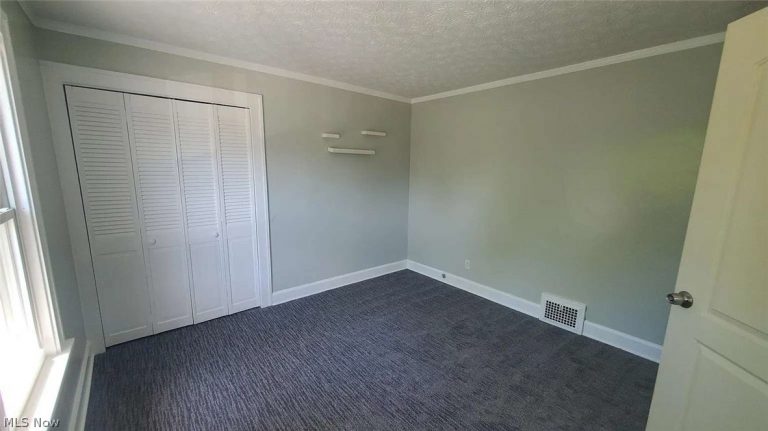 59 Elm Street, Bedford, OH - Photo 3