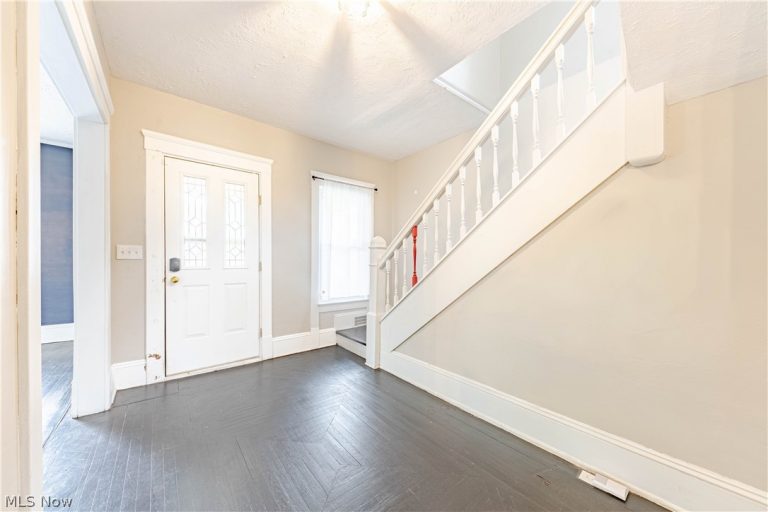 3879 36th Street, Cleveland, OH - Photo 4