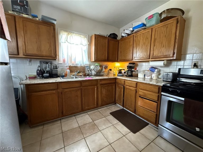 3521 129th Street, Cleveland, OH - Photo 6