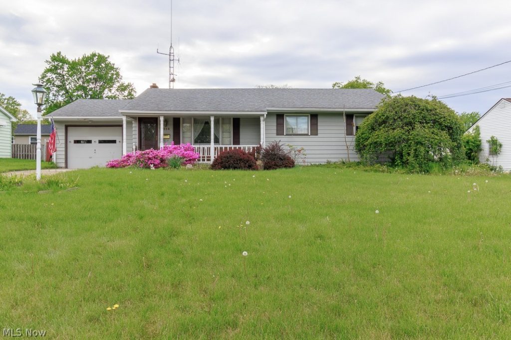 1014 Kirwan Drive, Youngstown, OH