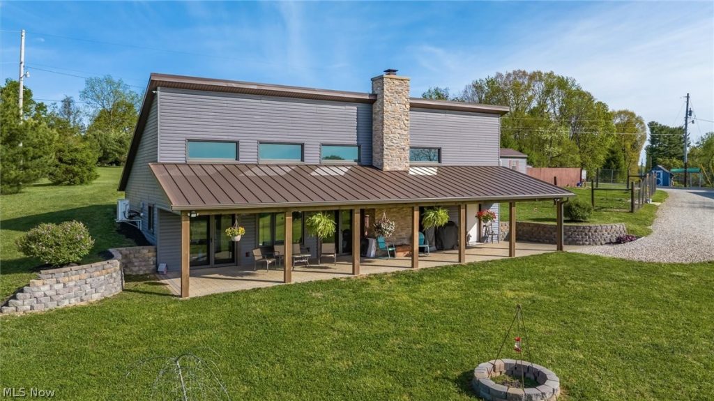 6180 Irish Ridge Road, Corning, OH