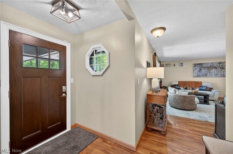 25983 Hilliard Boulevard, Westlake, OH - Photo 4