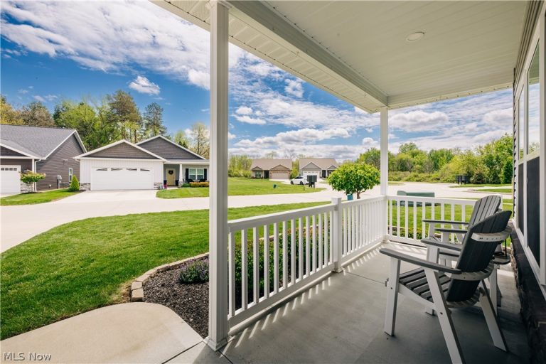 9280 Woodland Blue Drive, Seville, OH - Photo 8