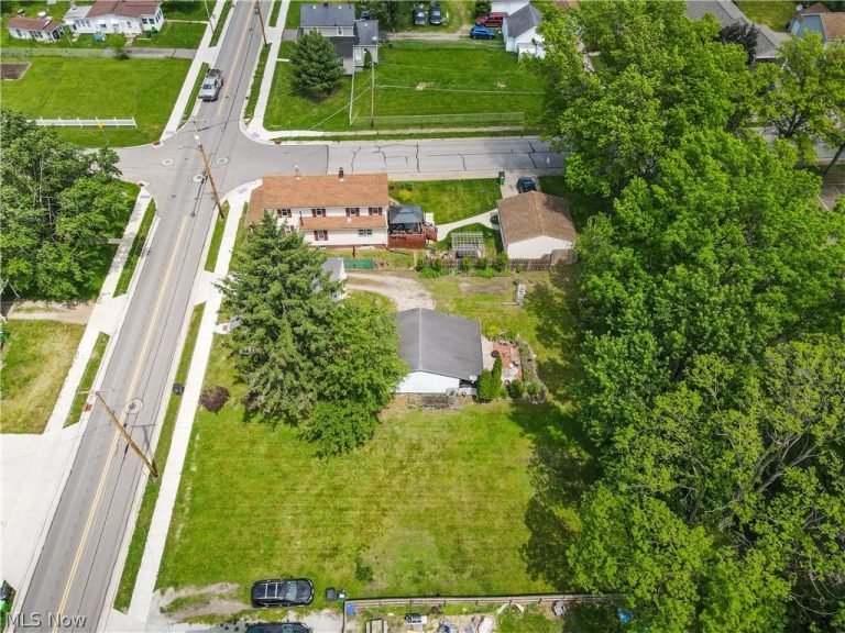 515 Van Buren Avenue, Barberton, OH - Photo 5