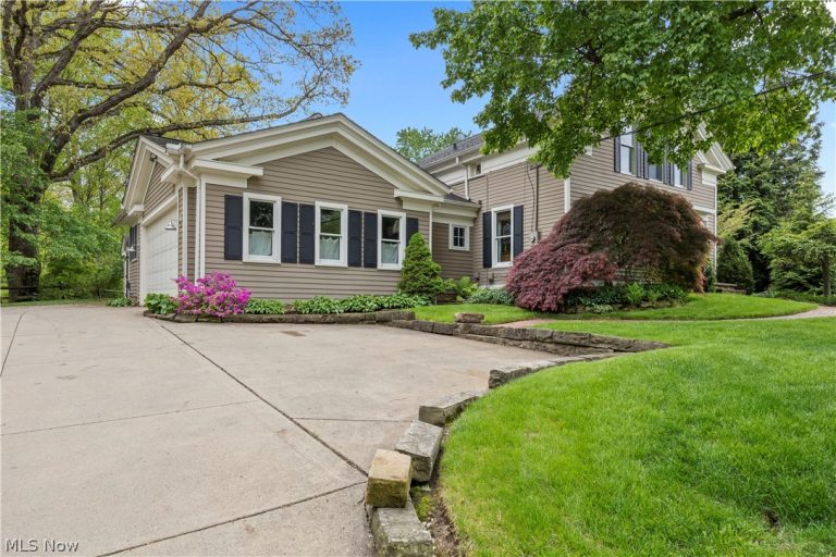 25547 Lake Road, Bay Village, OH - Photo 3