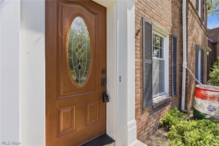3697 Washington Boulevard, University Heights, OH - Photo 2
