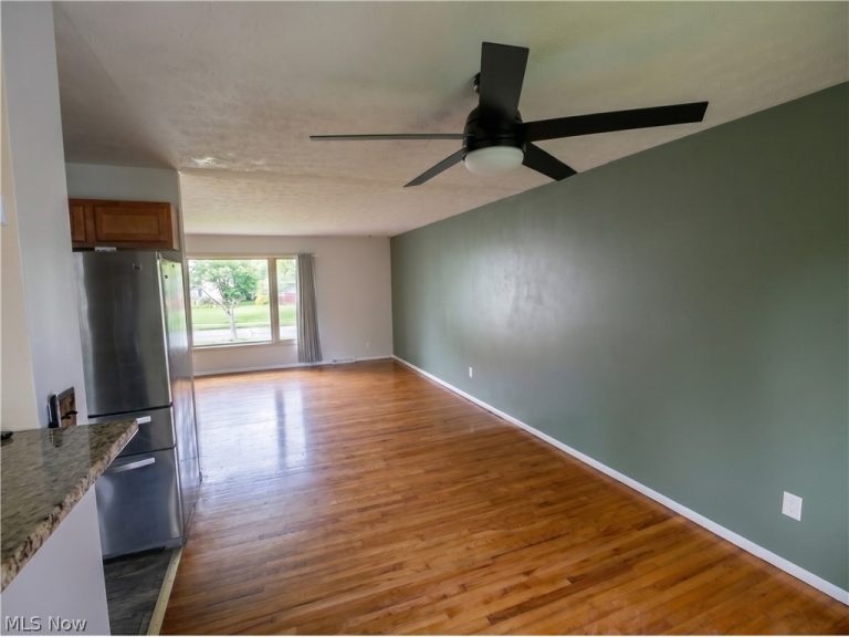 4633 Whitehall Drive, South Euclid, OH - Photo 8