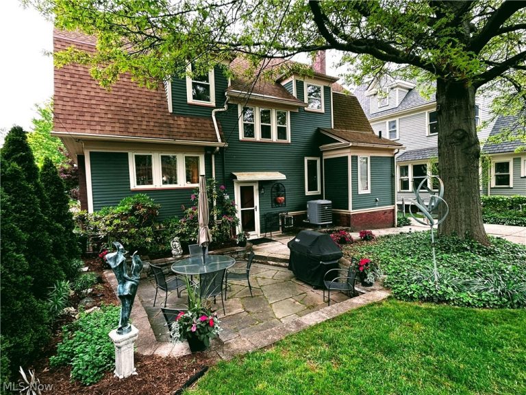 1459 Arthur Avenue, Lakewood, OH - Photo 8