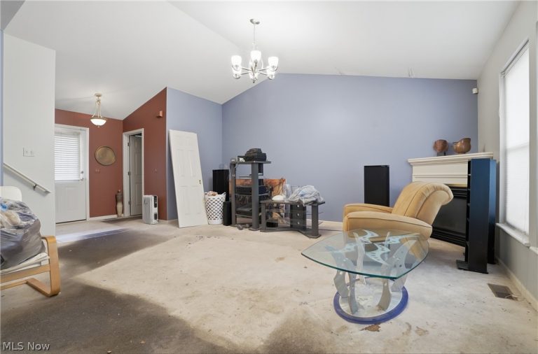 560 Canterbury Lane, Sagamore Hills, OH - Photo 5
