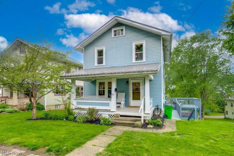 54 School Street, Millersburg, OH, 44654