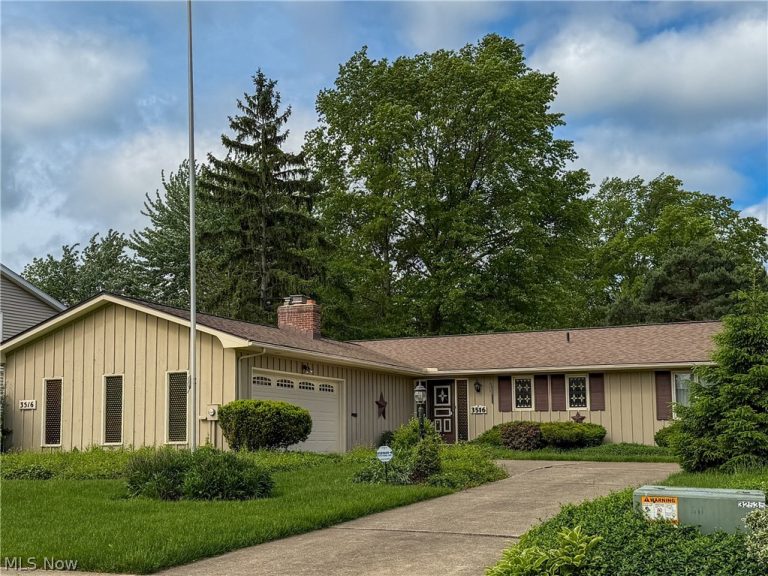 3516 Meadowbrook Drive, Lorain, OH, 44053