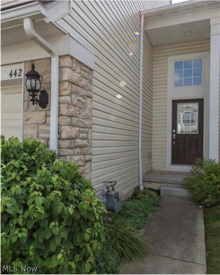 442 Turner Drive, Akron, OH - Photo 2