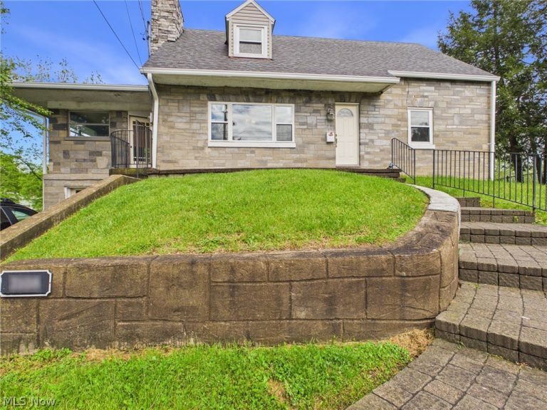 3108 Fairview Avenue, Parkersburg, WV - Photo 2