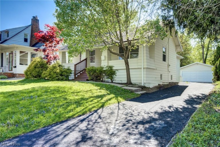 1548 Biltmore Road, Lyndhurst, OH - Photo 4