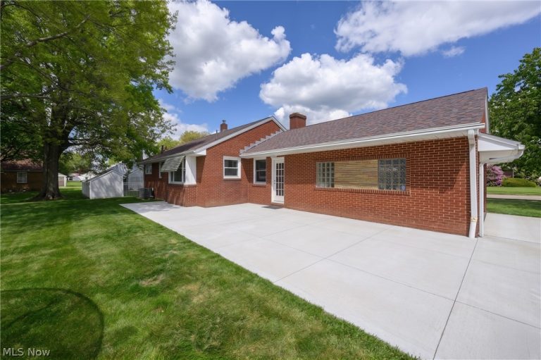 1107 4th Street, Massillon, OH - Photo 2