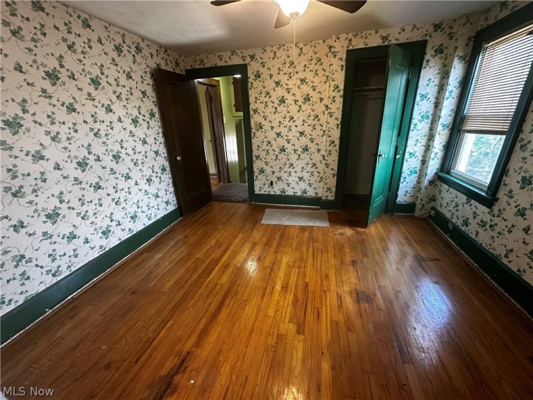513 Waterloo Road, Akron, OH - Photo 8