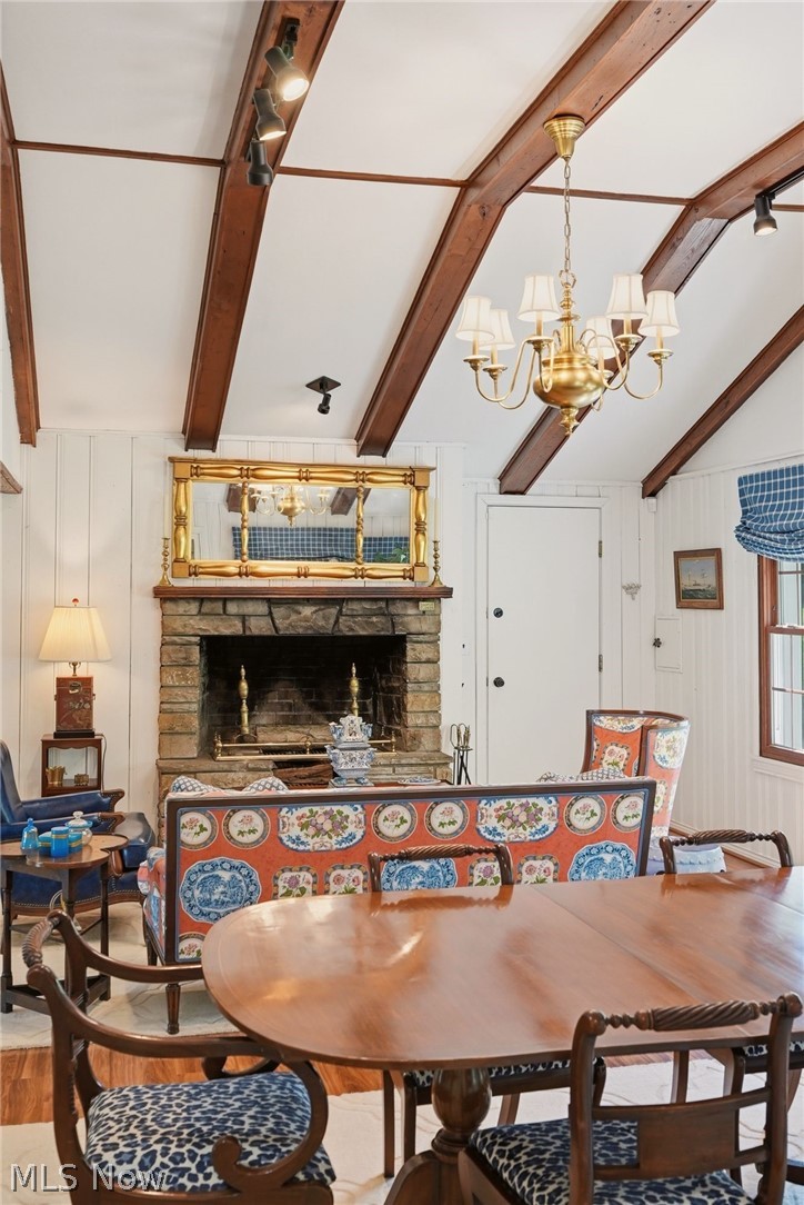 8374 Lucerne Drive, Chagrin Falls, OH - Photo 4