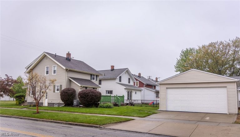 543 6th Street, Fairport Harbor, OH - Photo 4