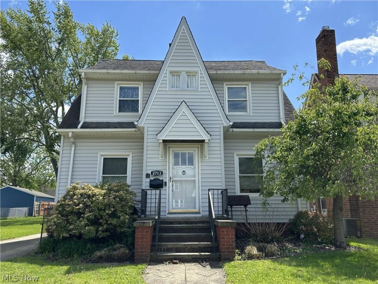 2713 Brookview Boulevard, Parma, OH, 44134