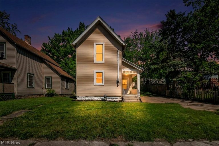 1 Smith Court, Elyria, OH, 44035