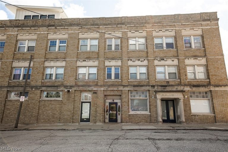 1401 75th Street #G, Cleveland, OH - Photo 2