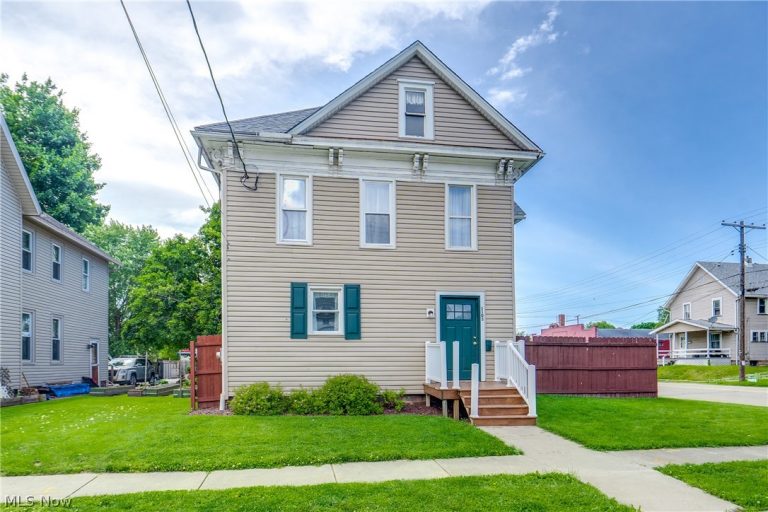 1103 Greenfield Avenue, Canton, OH - Photo 2