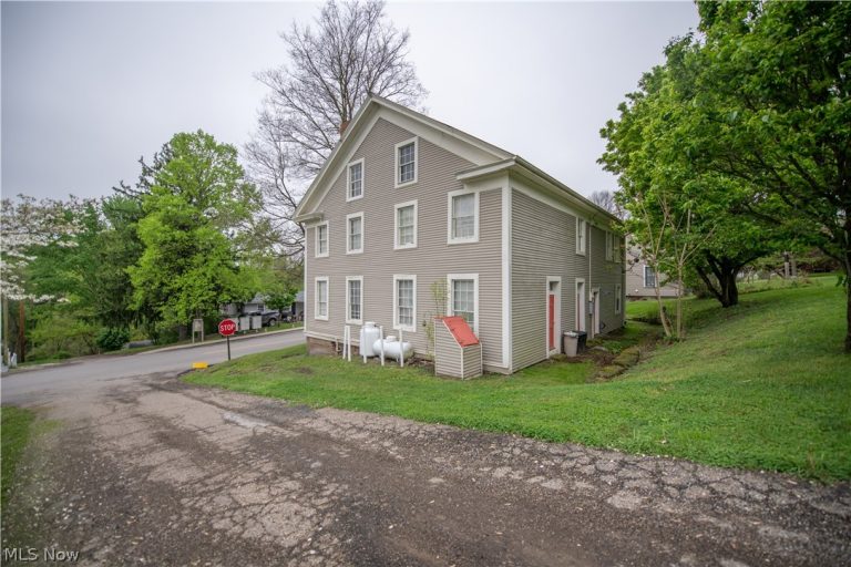 211 Main Street, Deersville, OH - Photo 5