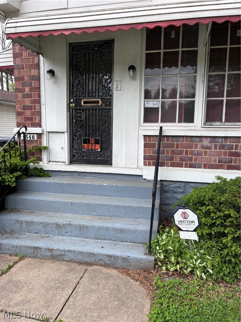 1546 White Avenue, Akron, OH - Photo 2