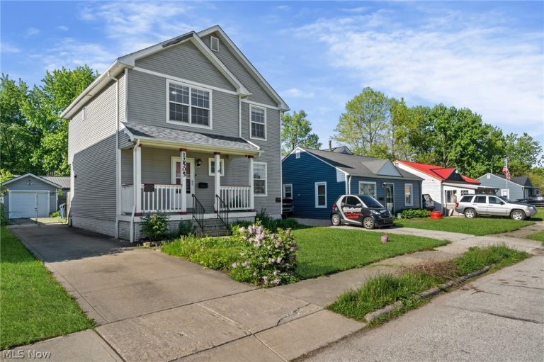 12505 Grimsby Avenue, Cleveland, OH - Photo 2