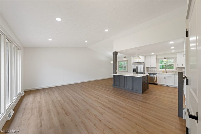3494 Monterey Circle, Brunswick, OH - Photo 4