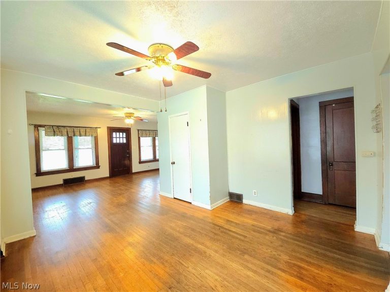 821 Cleveland Road, Ravenna, OH - Photo 8