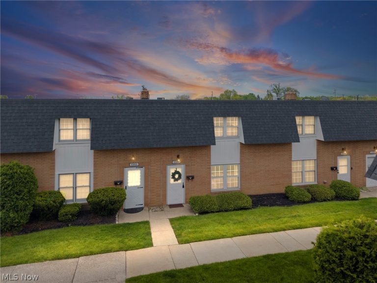 6962 Parkway Drive, Middleburg Heights, OH, 44130